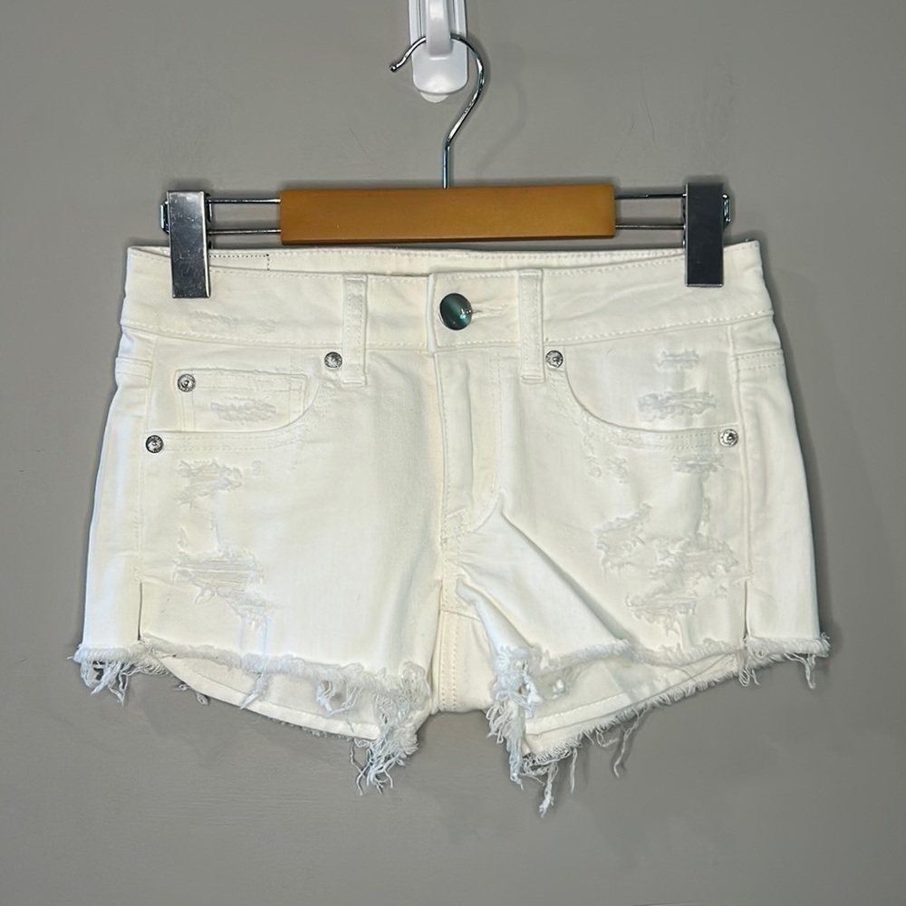 American Eagle Outfitters NWOT Shortie White Distressed Women's Size 0